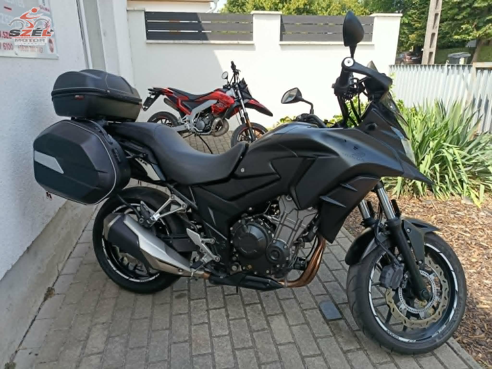 Honda CB500X (2018)